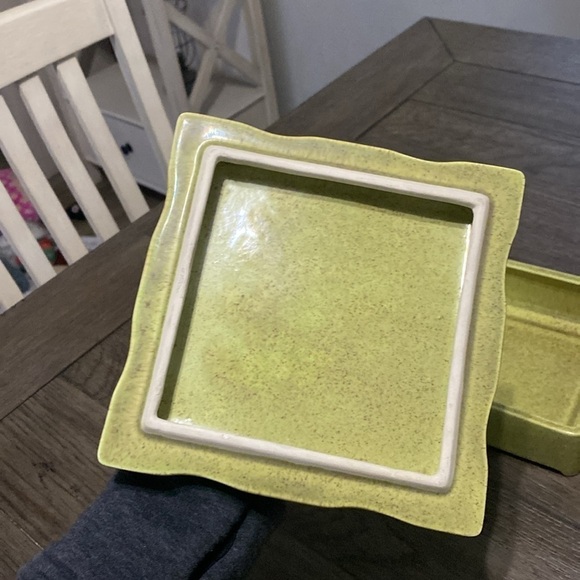 Vintage green and rose hand made hand painted jewelry or trinket box - Picture 10 of 11